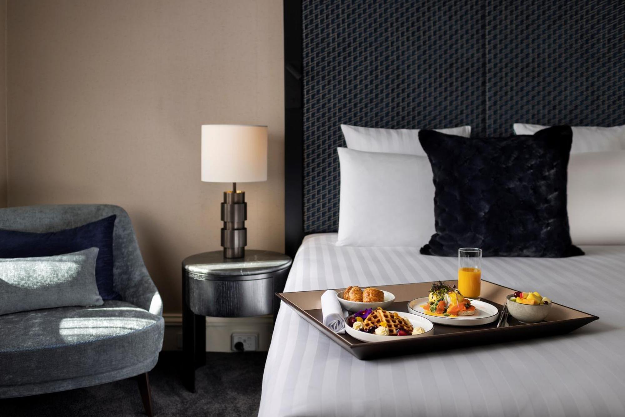 Pullman Auckland Hotel&Apartments Bagian luar foto Room service